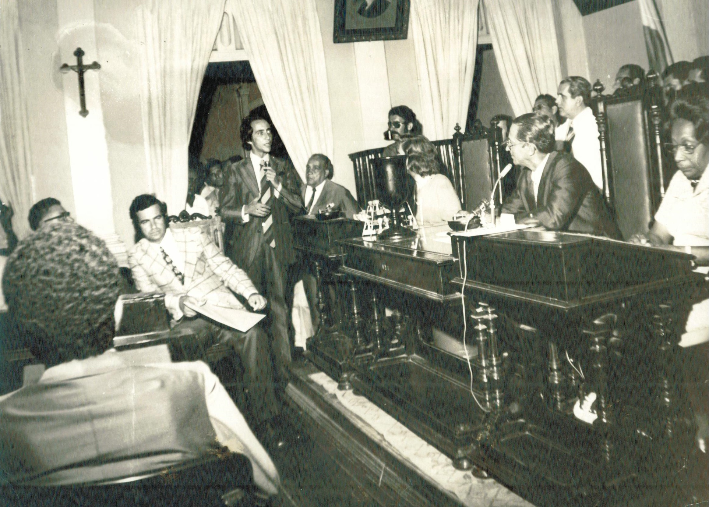 O ilustre palestrante Amadeu Chácar Filho e na Mesa Diretora, os Edis Hermeny Coutinho